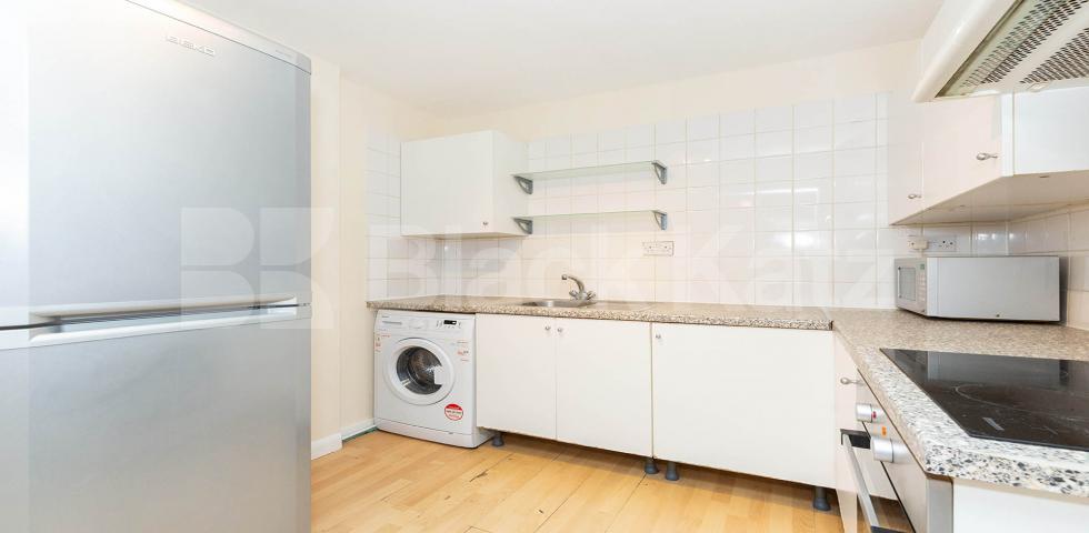 			4 Bedroom, 1 bath, 1 reception Apartment			 Parnell Road , Bow E3